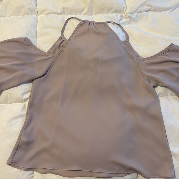 Off the shoulder blouse - Picture 4 of 5